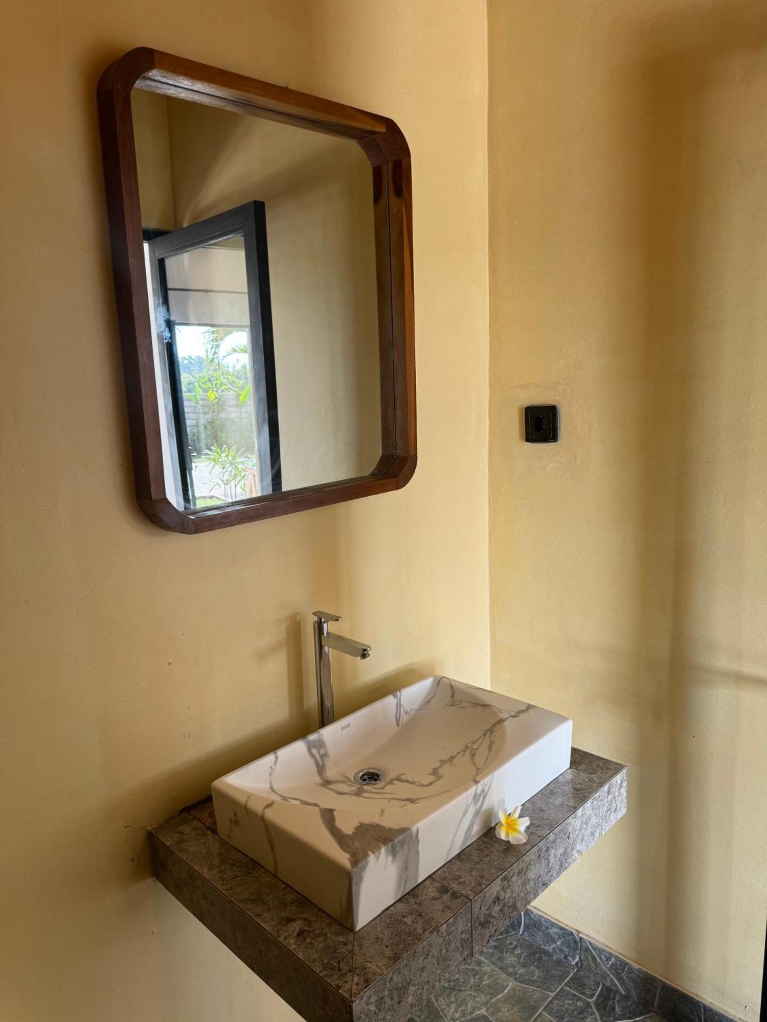 Delmora Home Balangan Pecatu Exteriör bild